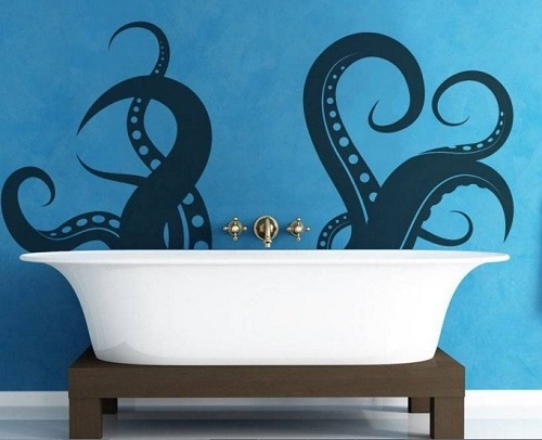 Blue wall art ideas for boys bathroom.