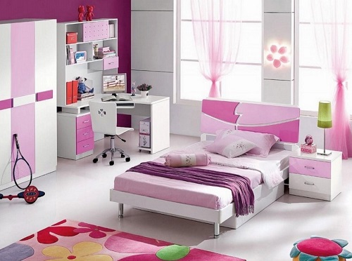 Choose color theme wisely while buying kids furniture online.