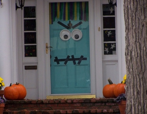 door decor for halloween day