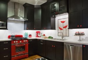Ways to design red-black kitchen.