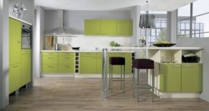 Green-White Kitchen Design Ideas
