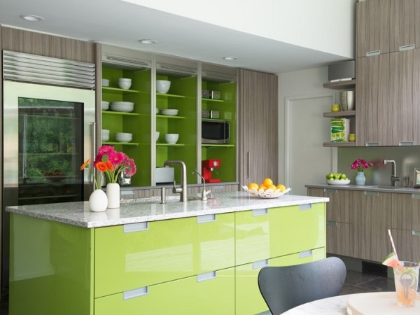 Green-lime kitchen interior design idea