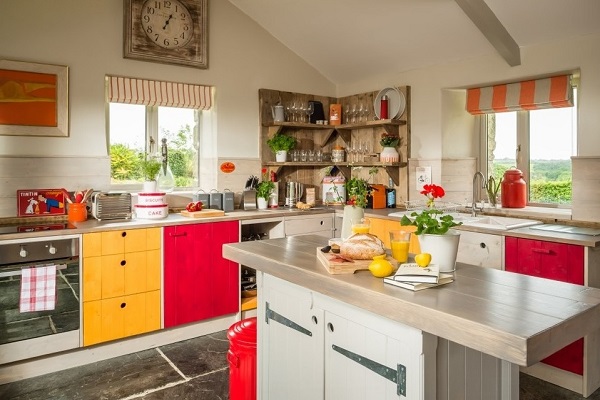 Red and yellow kitchen decor