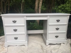 How to Glaze painted Furniture
