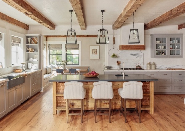 Farmhouse kitchen design photo by homedecorbuzz