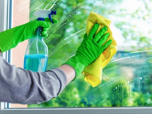 Window Cleaning Company Bend: How to Find the Best Companies