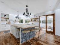 Modern beach style kitchen decorating ideas Modern beach style kitchen decorating ideas by homedecorbuzz